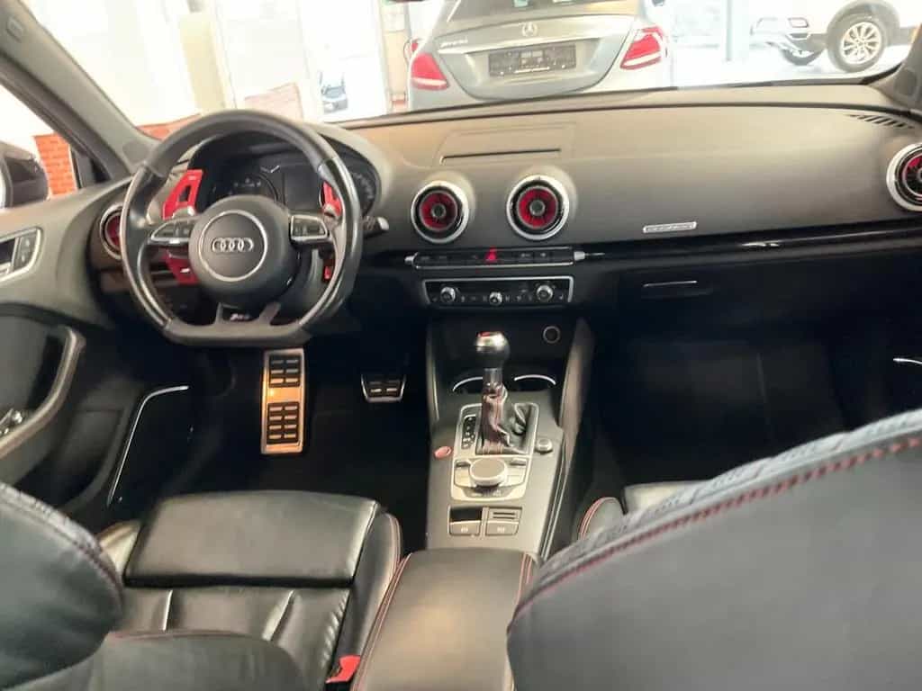 Audi RS3 Sportback 2.5 TFSI quattro 280 Km/H V-Max 08/2016-photo-4