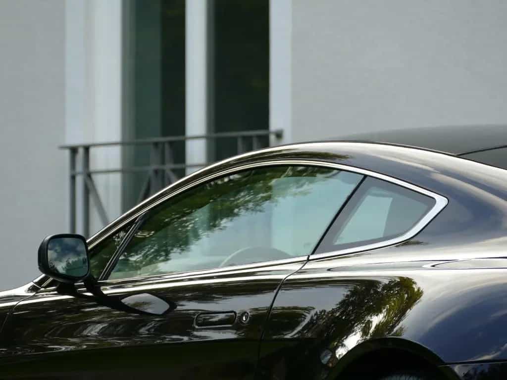 Aston Martin V8 Vantage Vantage 4.7L Q Color!!Neuer Service/19"Sportpack 06/2009-photo-10