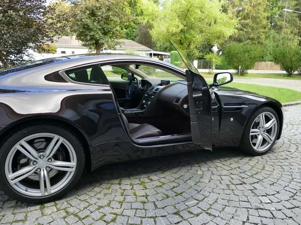 Aston Martin V8 Vantage Vantage 4.7L Q Color!!Neuer Service/19"Sportpack 06/2009-photo-11