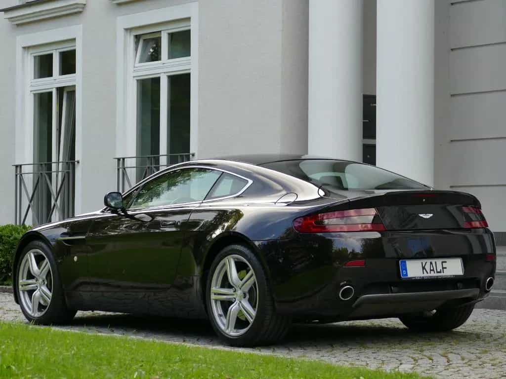 Aston Martin V8 Vantage Vantage 4.7L Q Color!!Neuer Service/19"Sportpack 06/2009-photo-2
