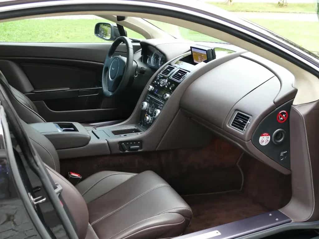 Aston Martin V8 Vantage Vantage 4.7L Q Color!!Neuer Service/19"Sportpack 06/2009-photo-7