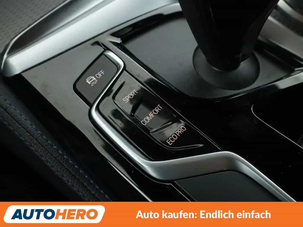 BMW 520 d Mild-Hybrid M Sport Aut.*NAVI*LED*CAM*ACC* 12/2019-photo-27