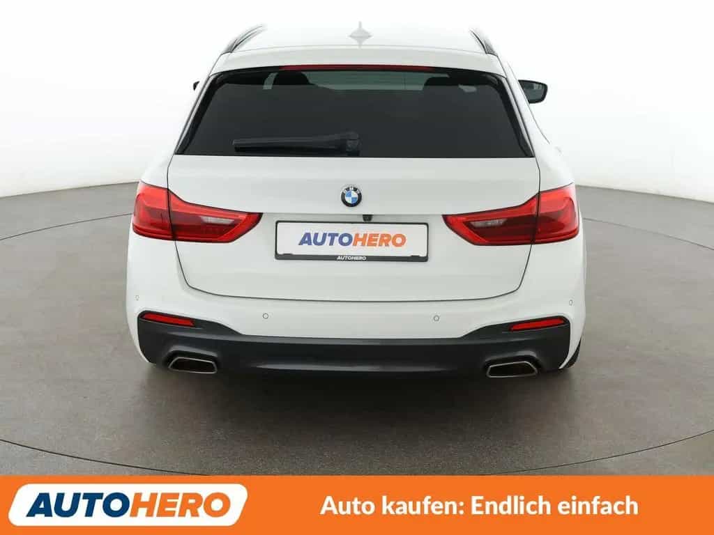 BMW 520 d Mild-Hybrid M Sport Aut.*NAVI*LED*CAM*ACC* 12/2019-photo-4