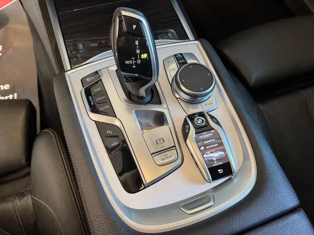 BMW 730 d xDrive Sitzlüftung DisplayKey Touch Command 01/2018-photo-12
