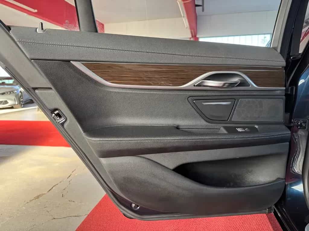BMW 730 d xDrive Sitzlüftung DisplayKey Touch Command 01/2018-photo-30