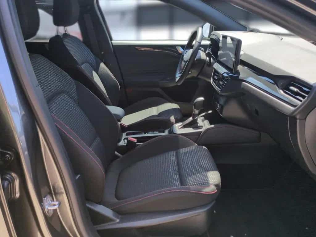 Ford Focus Turnier 1.0 EcoBoost ST-Line X Automati 07/2024-photo-20