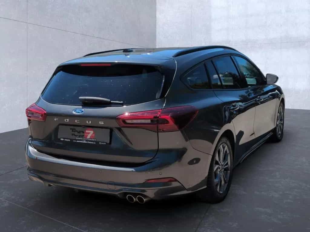 Ford Focus Turnier 1.0 EcoBoost ST-Line X Automati 07/2024-photo-3
