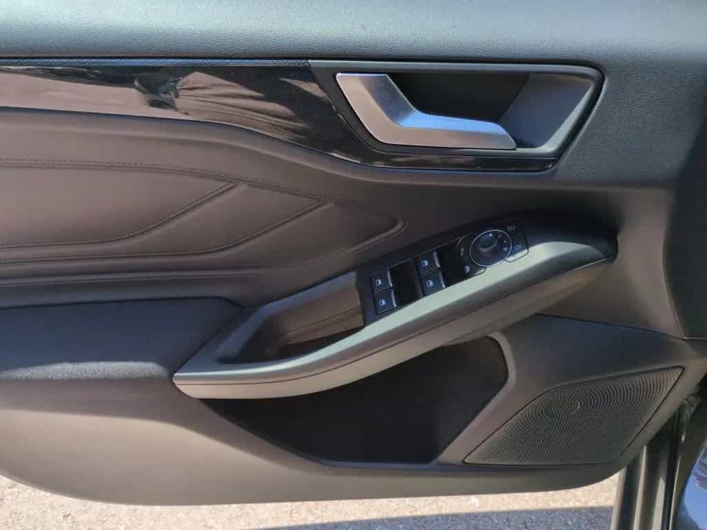Ford Focus Turnier 1.0 EcoBoost ST-Line X Automati 07/2024-photo-8