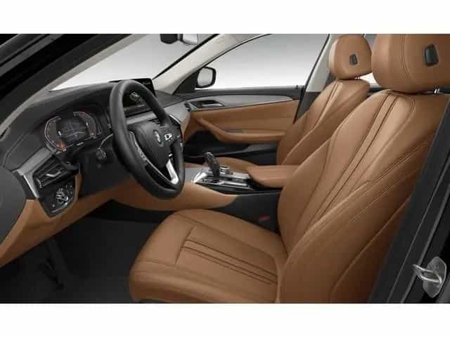 BMW 530 d xDrive Touring *LuxuryLine*Leder*Laser*Pano 07/2021-photo-2