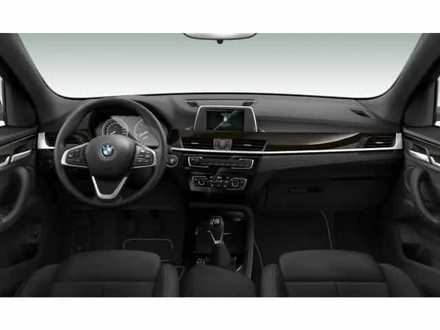 BMW X1 sDrive18i Sport Line Panorama Klimaaut. PDC 06/2022-photo-3