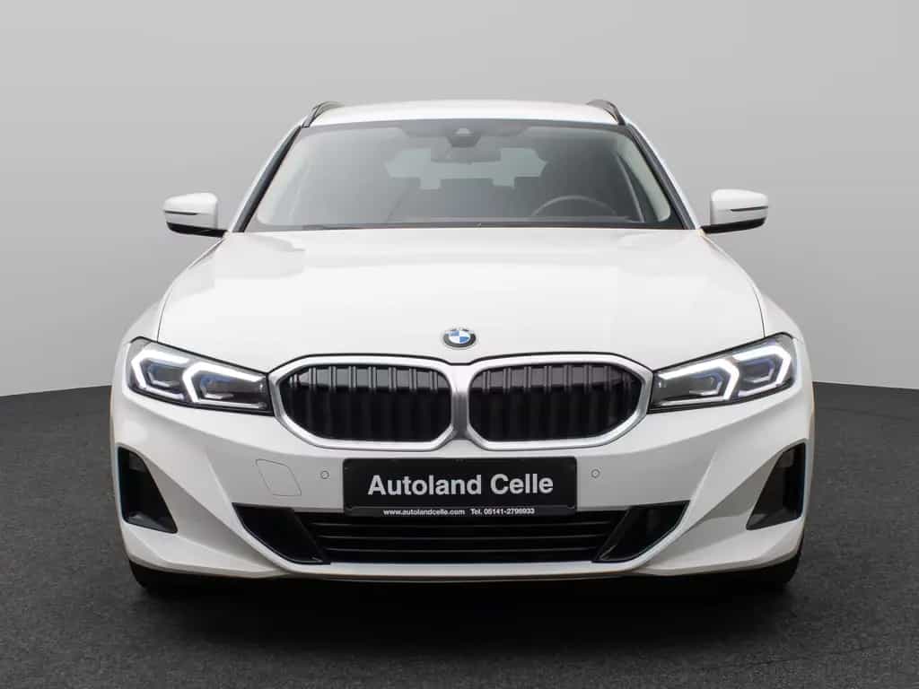 BMW 320 d Kamera HUD DAB AHK Alarm Sport Leder Ad.LED 02/2023-photo-1
