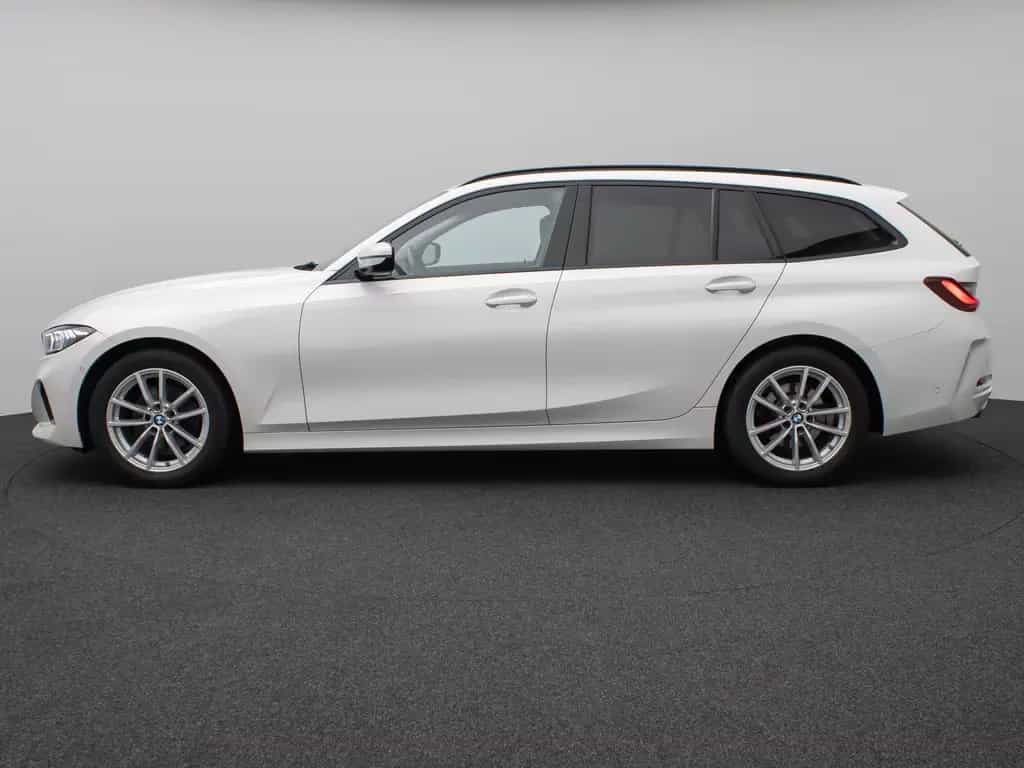 BMW 320 d Kamera HUD DAB AHK Alarm Sport Leder Ad.LED 02/2023-photo-10