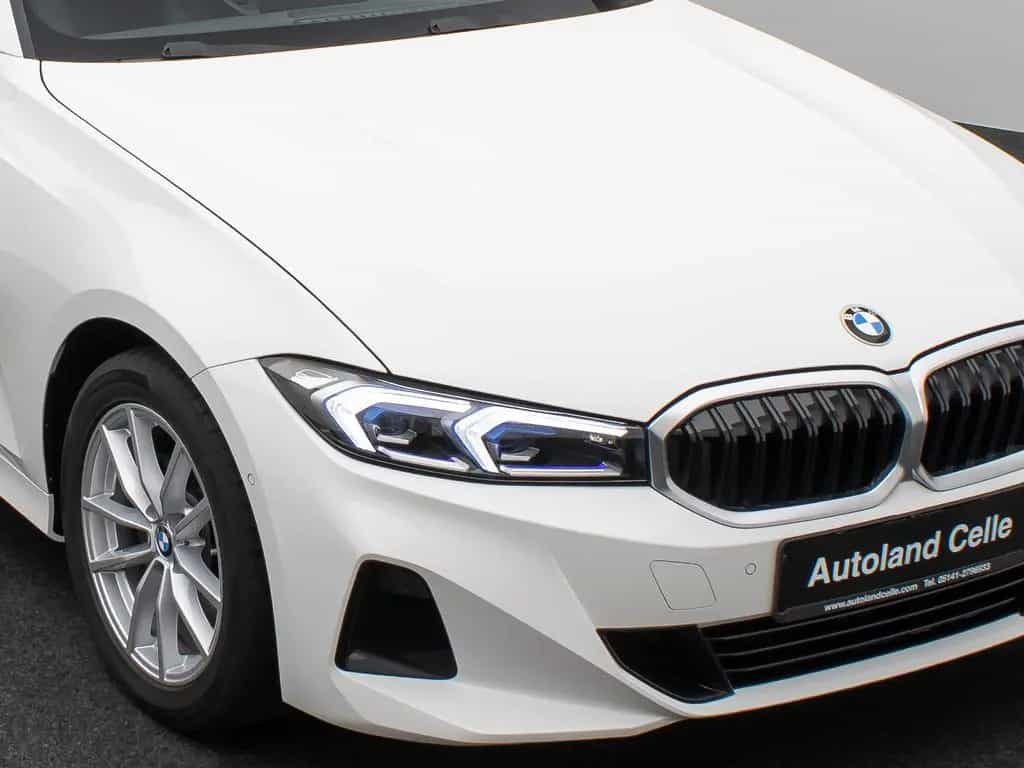 BMW 320 d Kamera HUD DAB AHK Alarm Sport Leder Ad.LED 02/2023-photo-18