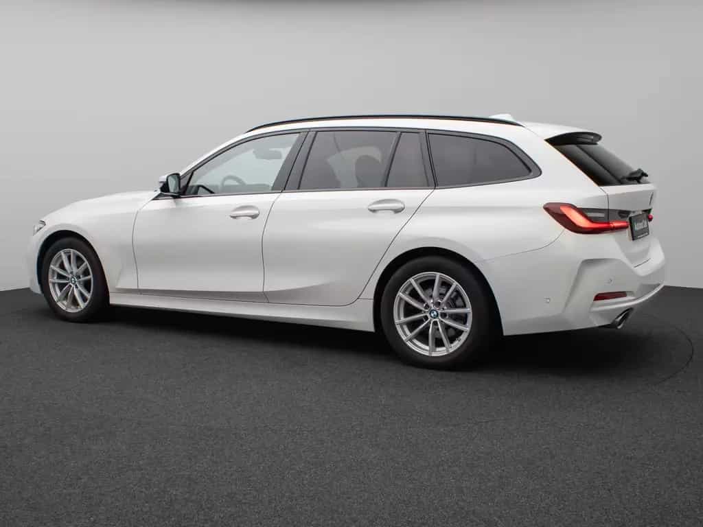 BMW 320 d Kamera HUD DAB AHK Alarm Sport Leder Ad.LED 02/2023-photo-9