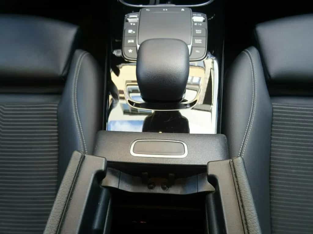 Mercedes-Benz CLA 200 Shooting Brake Night Progressive 7G-Tron 01/2020-photo-17