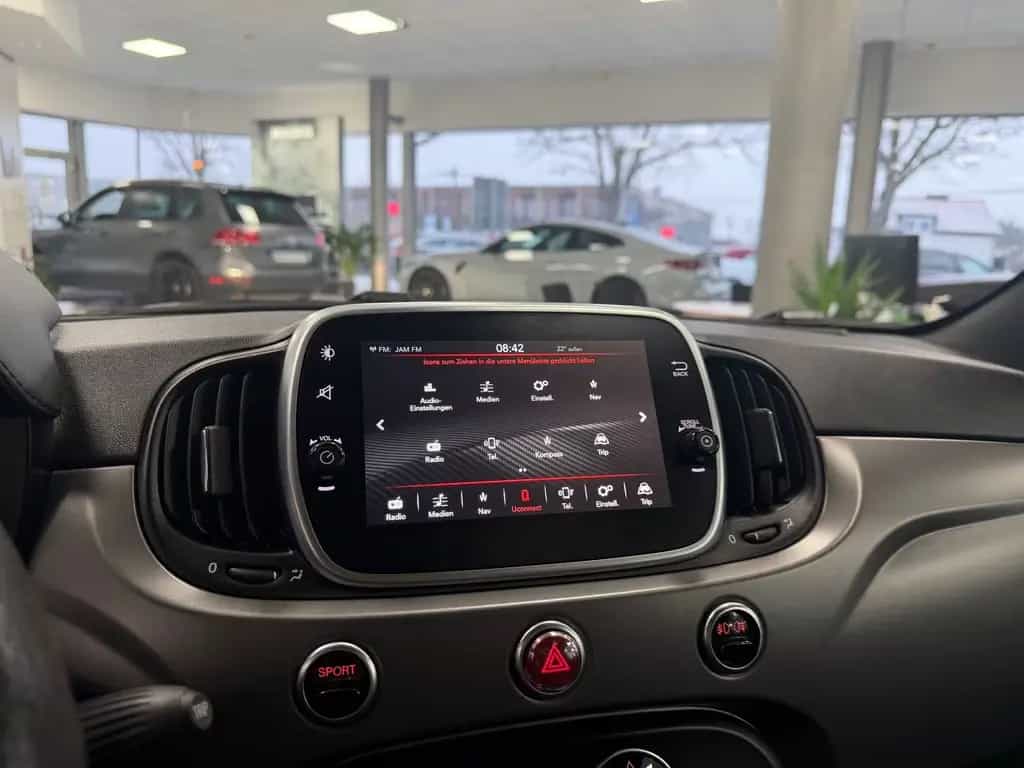 Abarth 595 Turismo Autom*Bi-Xenon*Pano*Klima*Beats*DAB* 10/2018-photo-18