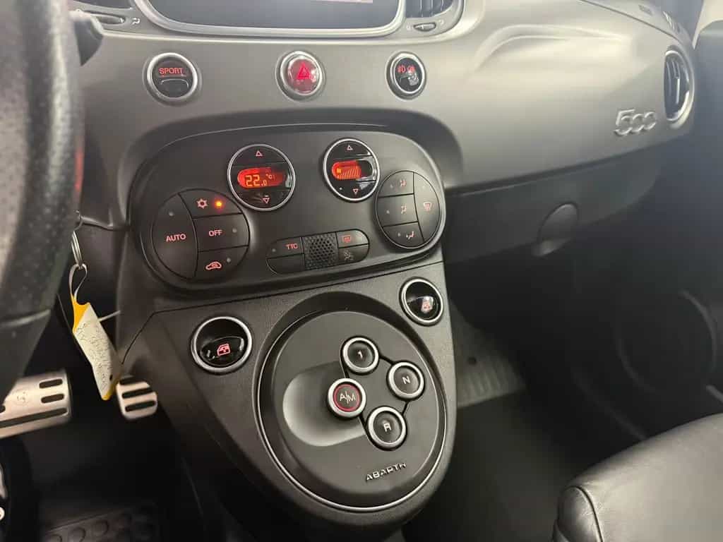 Abarth 595 Turismo Autom*Bi-Xenon*Pano*Klima*Beats*DAB* 10/2018-photo-20