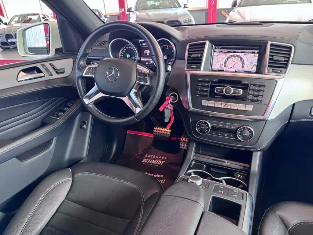 Mercedes-Benz ML 350 CDI AMG Paket Pano Airmatic ILS Comand 20 04/2013-photo-2