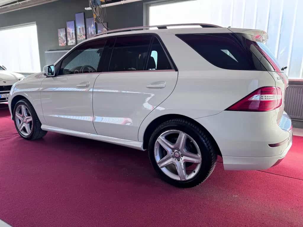 Mercedes-Benz ML 350 CDI AMG Paket Pano Airmatic ILS Comand 20 04/2013-photo-8