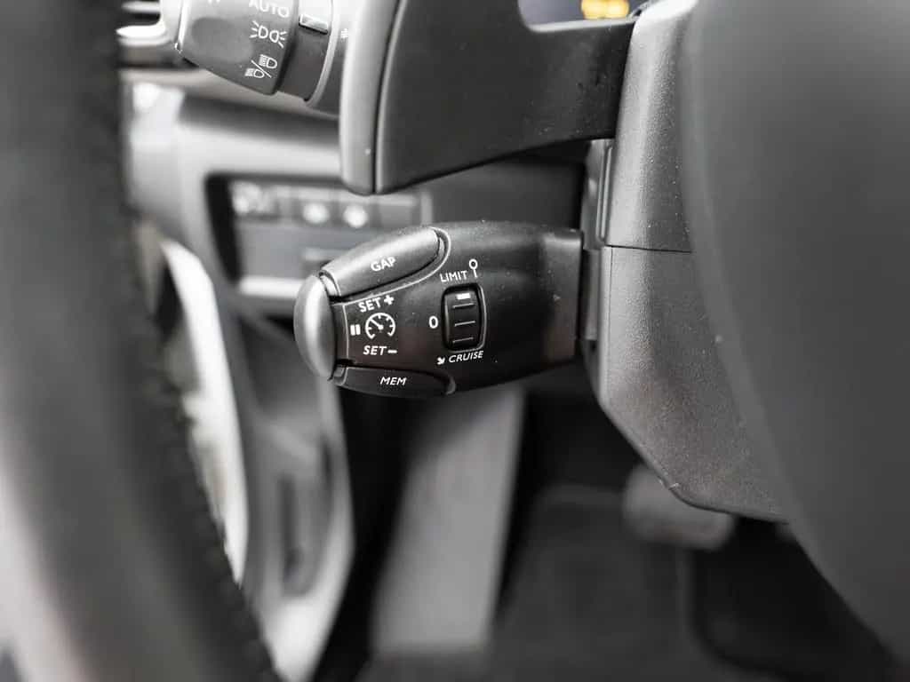 Citroën C5 Aircross 2.0 Feel Pack AHK 360° ACC W-LAN SHZ 10/2020-photo-19