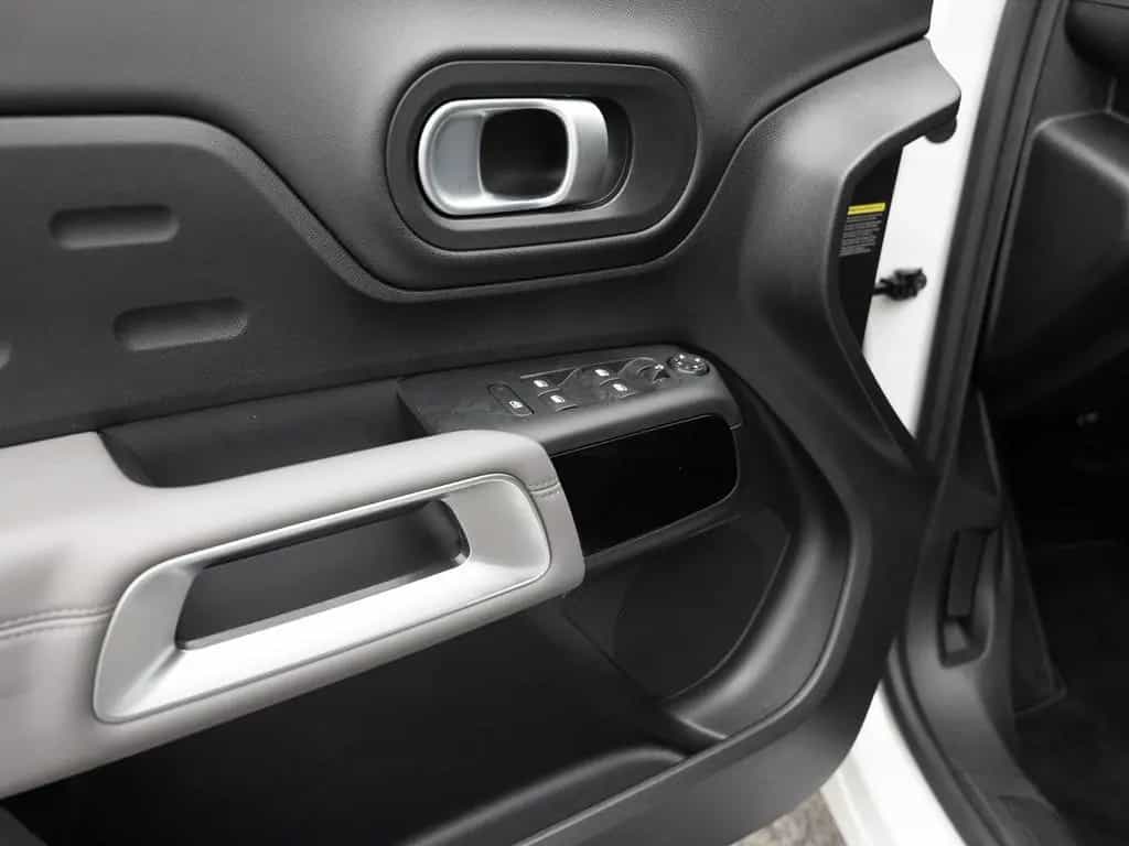 Citroën C5 Aircross 2.0 Feel Pack AHK 360° ACC W-LAN SHZ 10/2020-photo-21