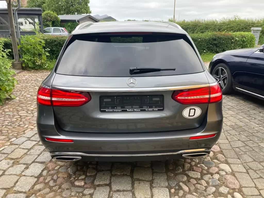 Mercedes-Benz E 220 d T-Modell 9 G-Tronik, LED, AHK, 2.Hd 09/2018-photo-4