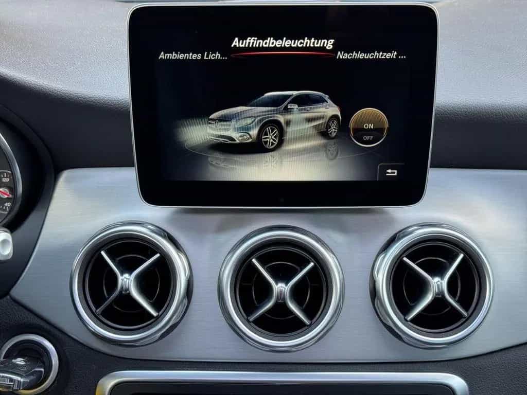 Mercedes-Benz GLA 250 4Matic AMG Night LED Pano el.Heckkl 11/2019-photo-17