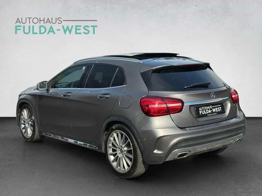 Mercedes-Benz GLA 250 4Matic AMG Night LED Pano el.Heckkl 11/2019-photo-3