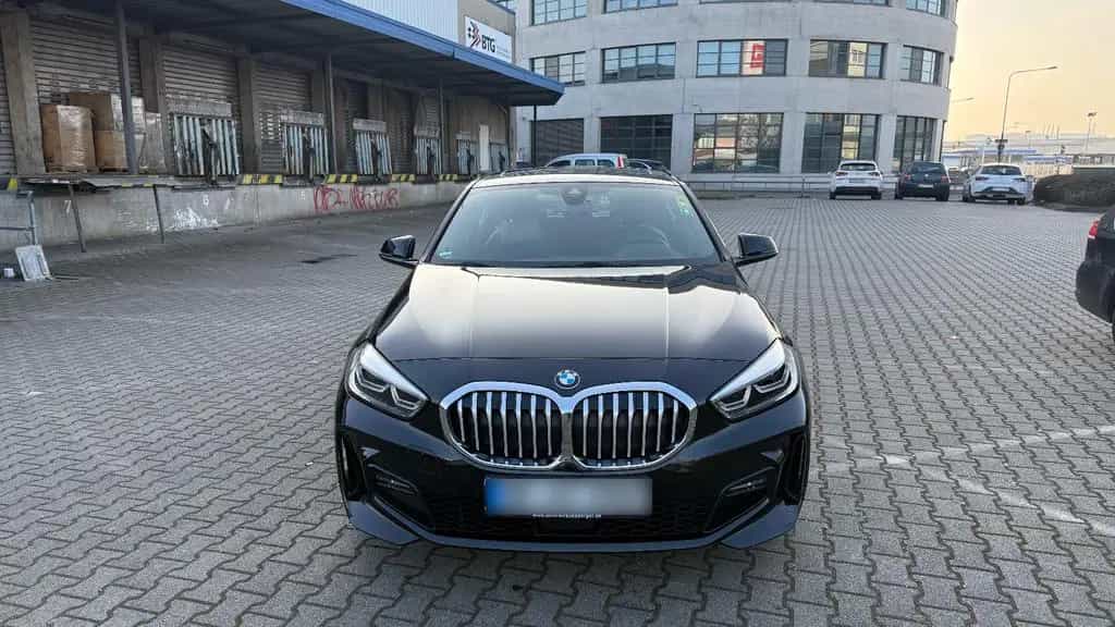 BMW 118 i M Sport 11/2021-photo-1