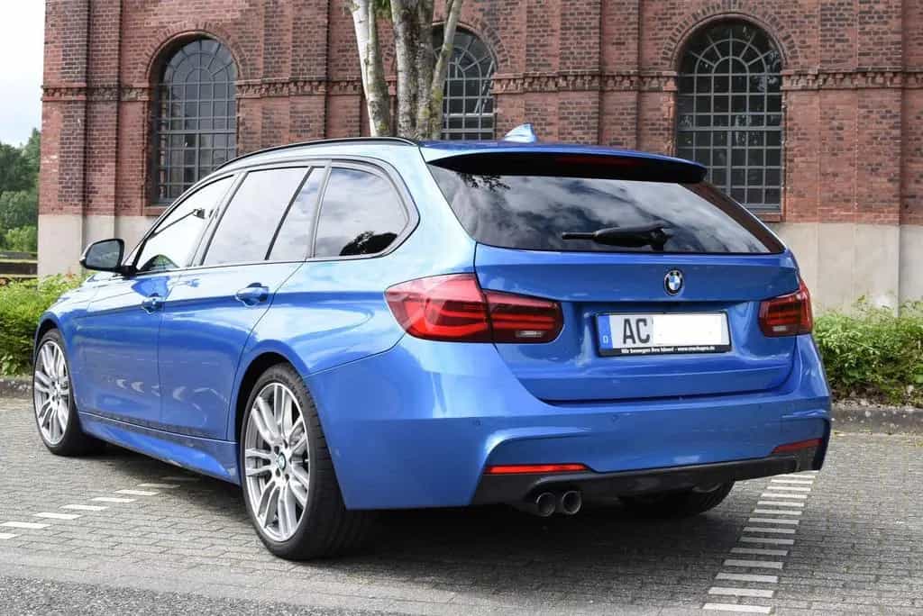 BMW 330 i Touring M Sport Shadow 1. Hd. Voll HUD 03/2019-photo-2