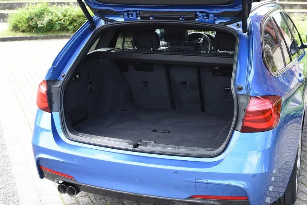 BMW 330 i Touring M Sport Shadow 1. Hd. Voll HUD 03/2019-photo-3