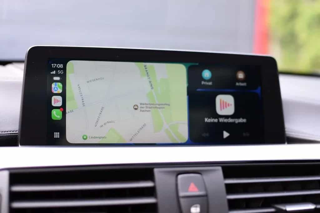 BMW 330 i Touring M Sport Shadow 1. Hd. Voll HUD 03/2019-photo-9