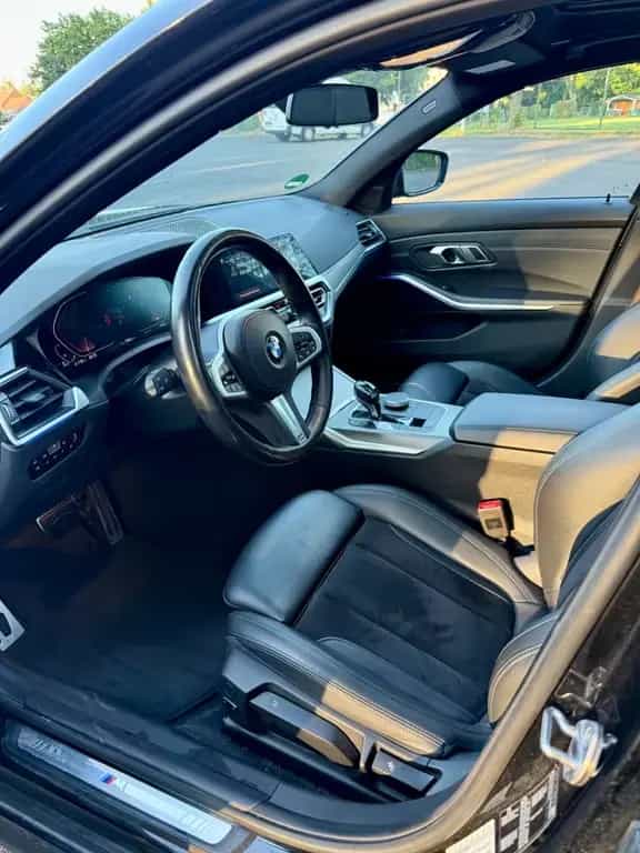BMW 320 d Touring M Sport Automatik *top Zustand* 08/2021-photo-1
