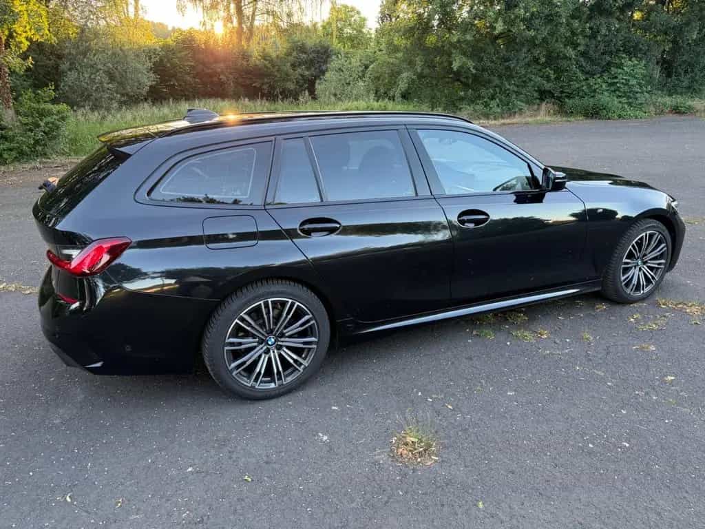 BMW 320 d Touring M Sport Automatik *top Zustand* 08/2021-photo-13