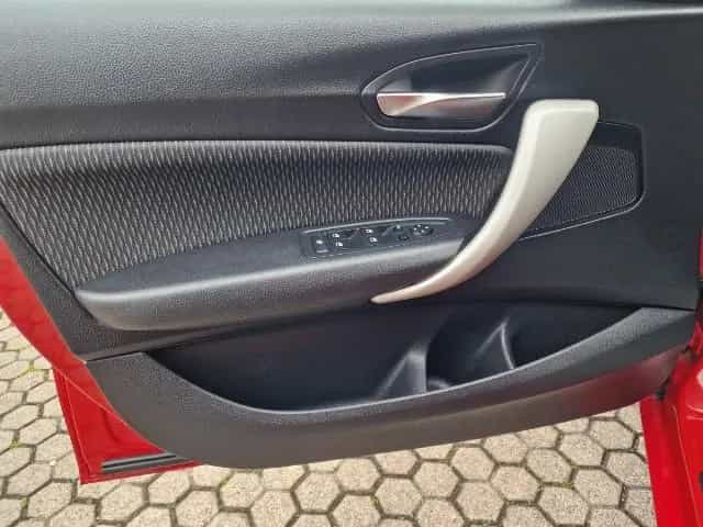 BMW 118 i Automatik*LED*Tempomat*Sitzheiz. 12/2015-photo-14