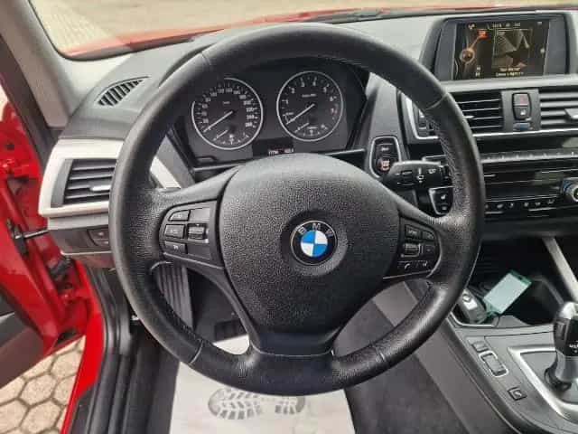 BMW 118 i Automatik*LED*Tempomat*Sitzheiz. 12/2015-photo-15