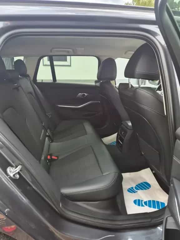 BMW 320 d Touring Sport Line Steptronic 10/2021-photo-17