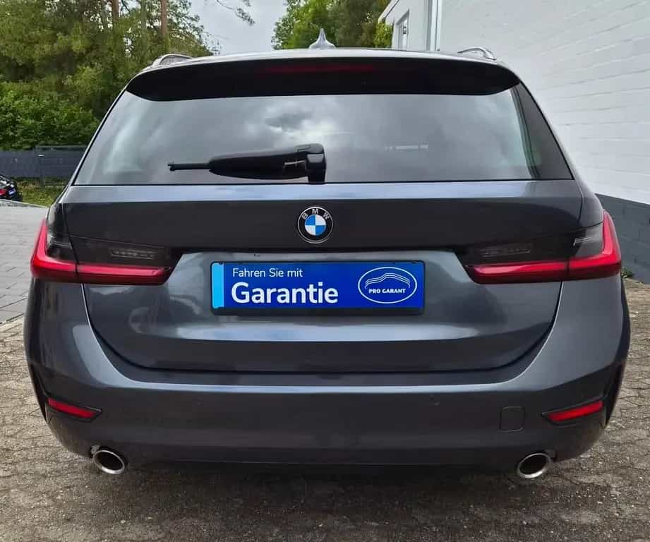 BMW 320 d Touring Sport Line Steptronic 10/2021-photo-3