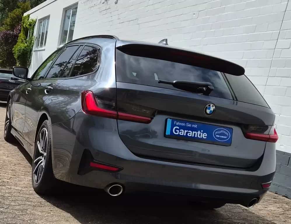 BMW 320 d Touring Sport Line Steptronic 10/2021-photo-4
