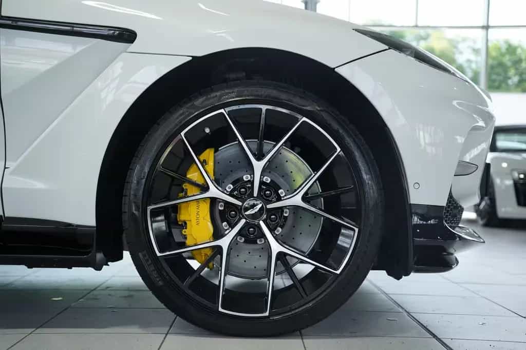 Aston Martin DBX 707 4.0 V8 *Carbon *MwSt. *Garantie *23 Zoll 02/2024-photo-11