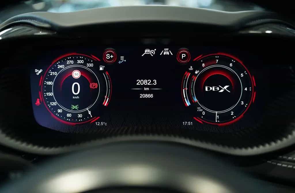 Aston Martin DBX 707 4.0 V8 *Carbon *MwSt. *Garantie *23 Zoll 02/2024-photo-44