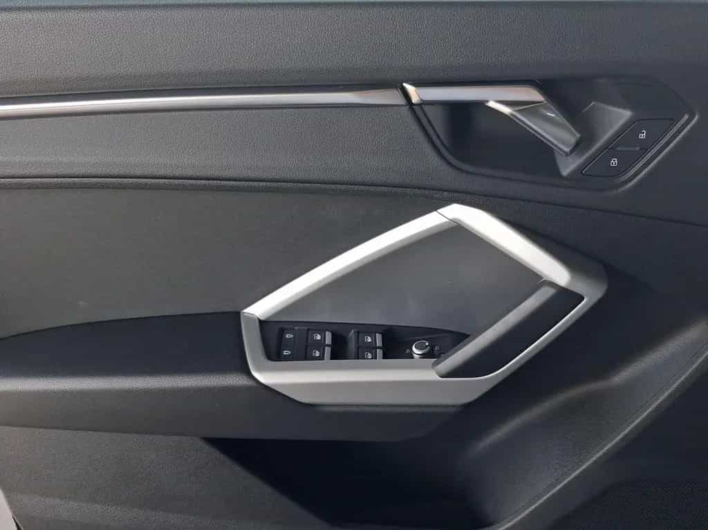 Audi Q3 Sportback 35 TFSI S line Pano-Dach Matrix Amb 04/2021-photo-11