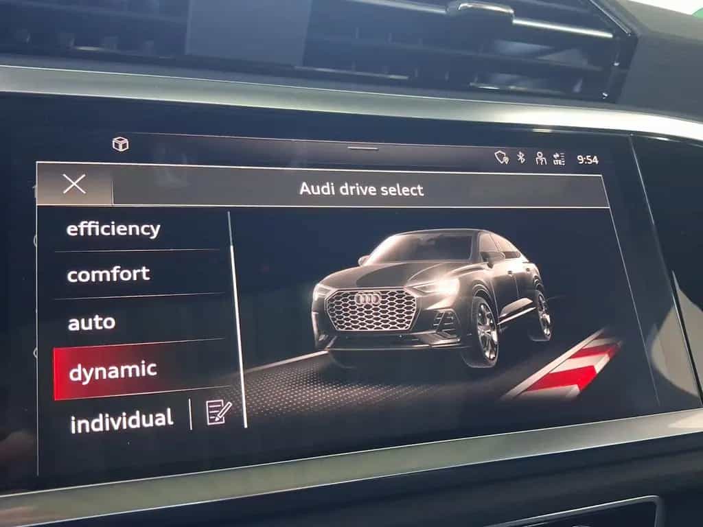 Audi Q3 Sportback 35 TFSI S line Pano-Dach Matrix Amb 04/2021-photo-12