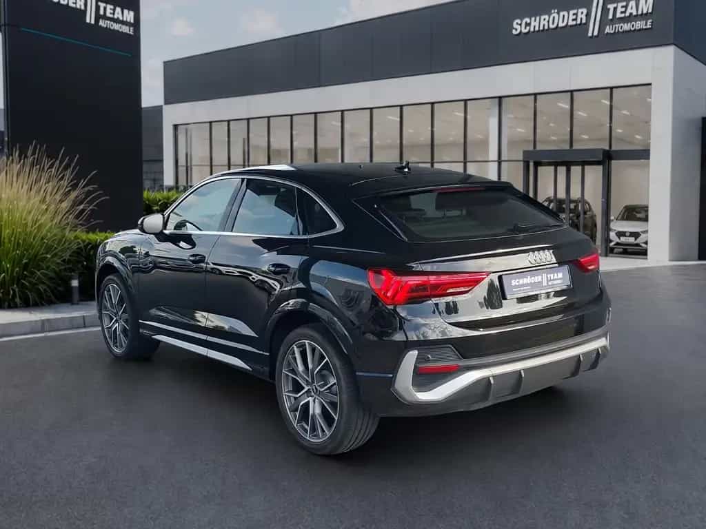 Audi Q3 Sportback 35 TFSI S line Pano-Dach Matrix Amb 04/2021-photo-2