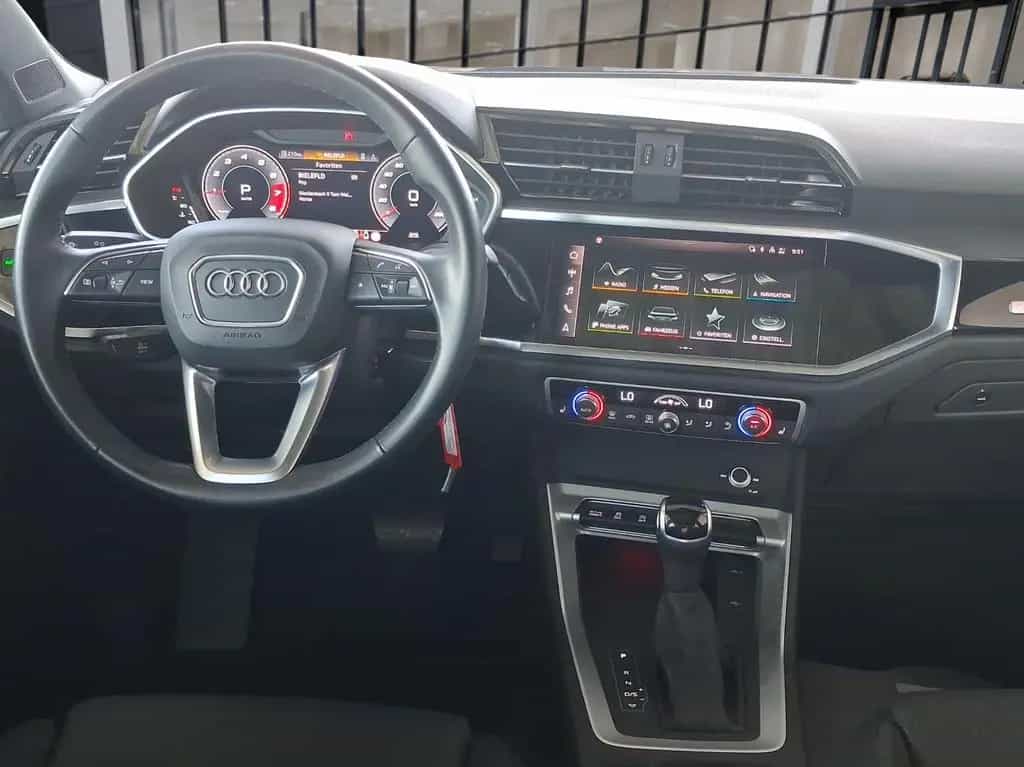Audi Q3 Sportback 35 TFSI S line Pano-Dach Matrix Amb 04/2021-photo-6