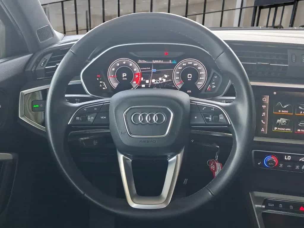 Audi Q3 Sportback 35 TFSI S line Pano-Dach Matrix Amb 04/2021-photo-7