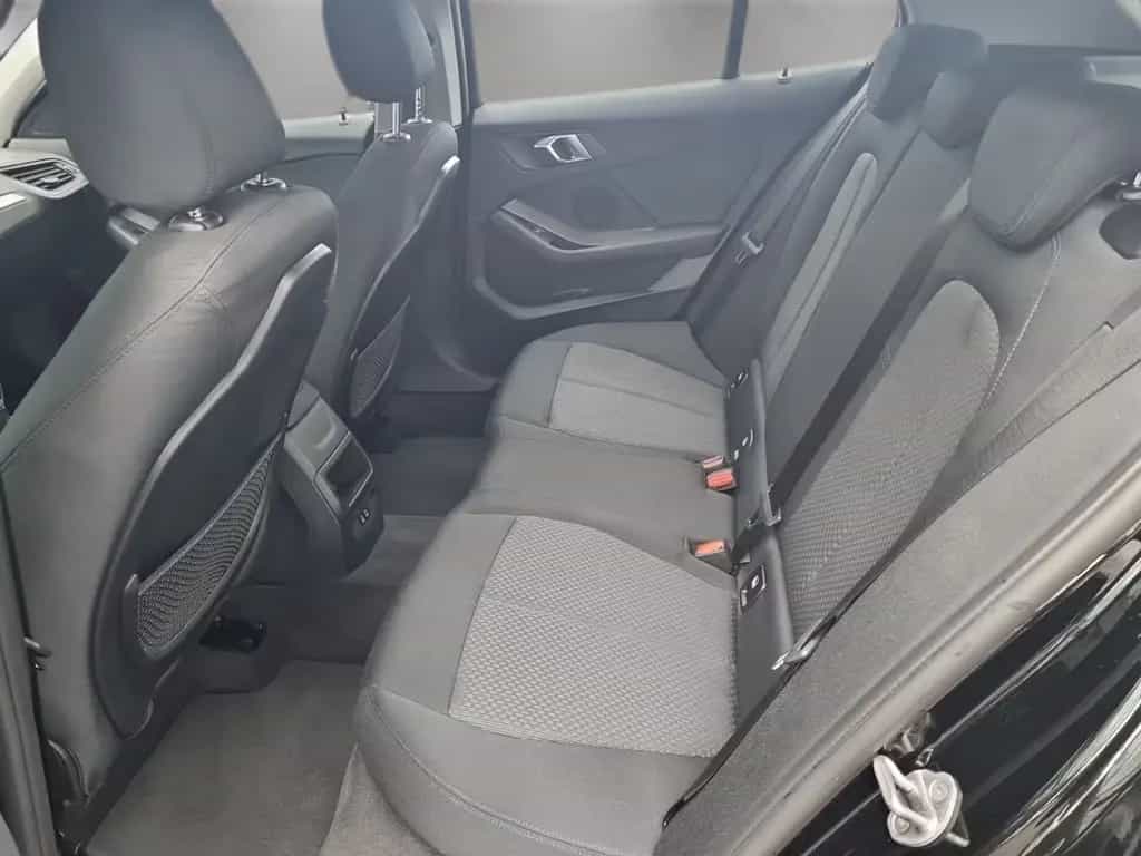 BMW 118 i LiveCockpitProf PDC LED Sitzheizung 06/2023-photo-10