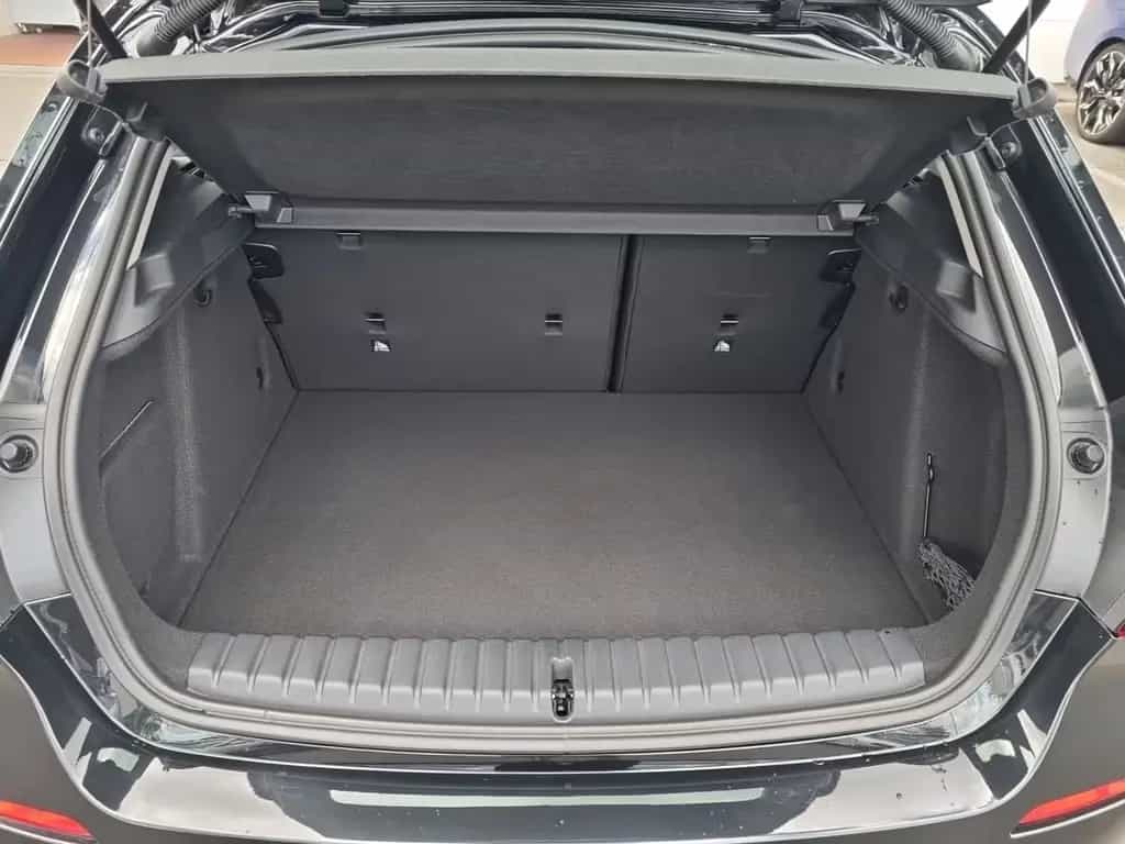 BMW 118 i LiveCockpitProf PDC LED Sitzheizung 06/2023-photo-11