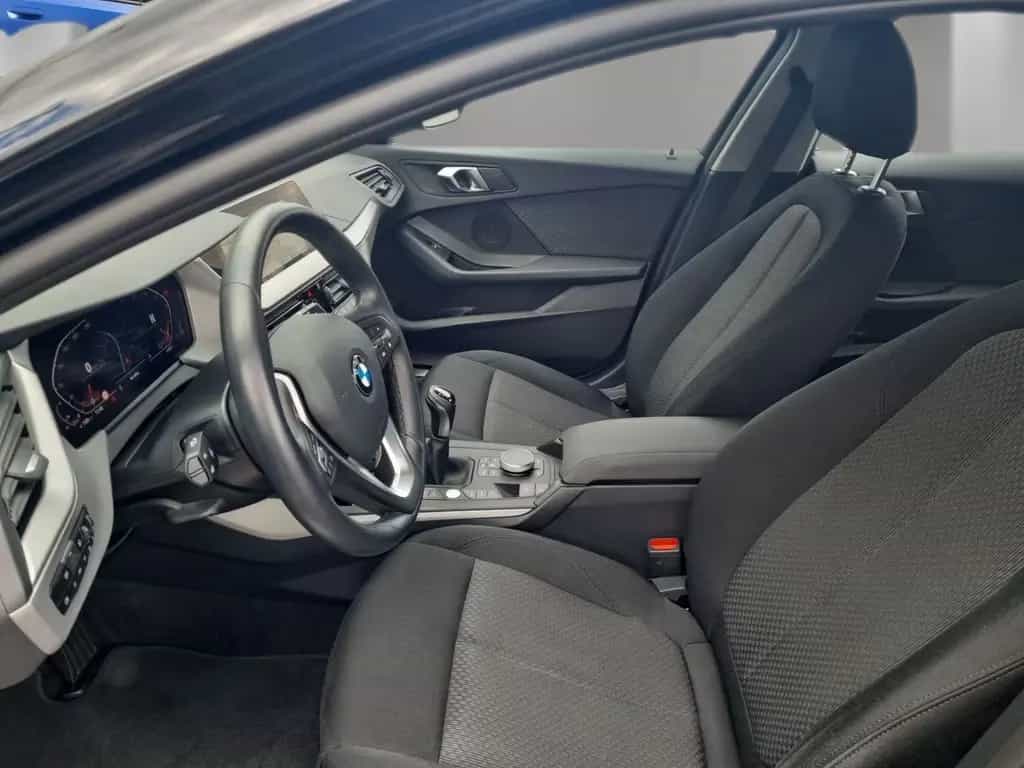 BMW 118 i LiveCockpitProf PDC LED Sitzheizung 06/2023-photo-6