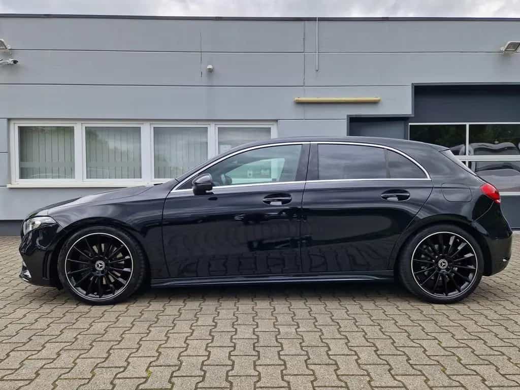 Mercedes-Benz A 220 AMG Line *R-Kamera*Standheizung 10/2019-photo-1